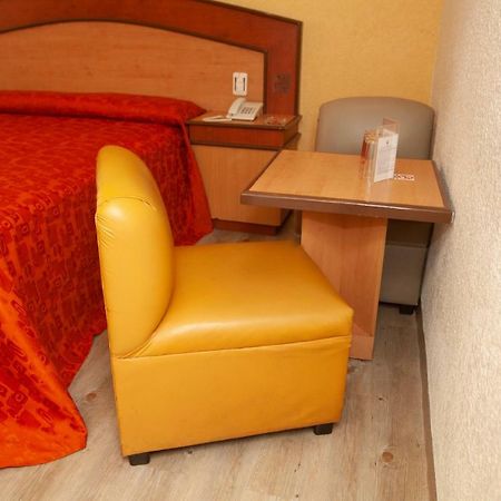 Hotel Tres Colonias - Solo Adultos Мехіко Екстер'єр фото
