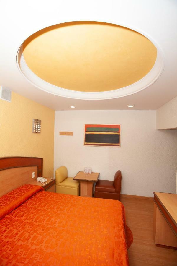 Hotel Tres Colonias - Solo Adultos Мехіко Екстер'єр фото