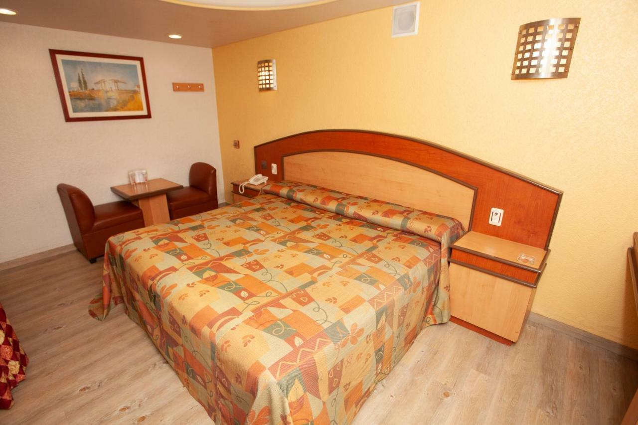 Hotel Tres Colonias - Solo Adultos Мехіко Екстер'єр фото